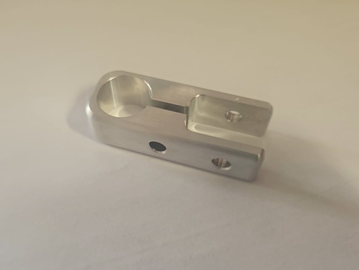 [3715029] Anti Roll Bar Clevis 3/4" Diameter